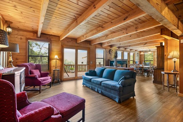 2875 Stage Coach Rd, Sewanee, TN 37375
