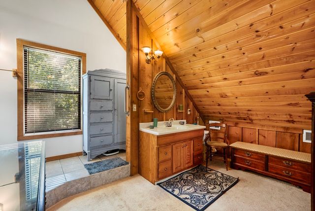 2875 Stage Coach Rd, Sewanee, TN 37375