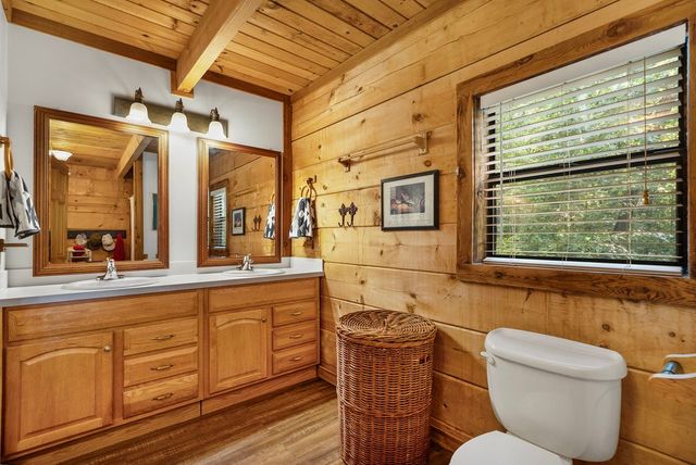 2875 Stage Coach Rd, Sewanee, TN 37375