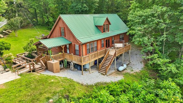 2875 Stage Coach Rd, Sewanee, TN 37375