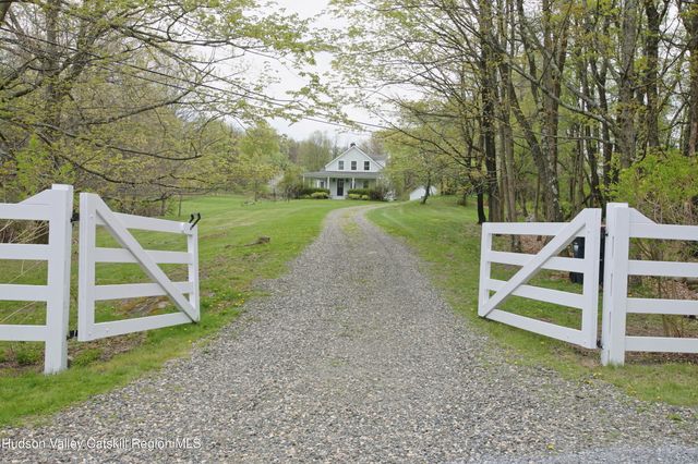 292 Mountain View Road, Rhinebeck, NY 12572