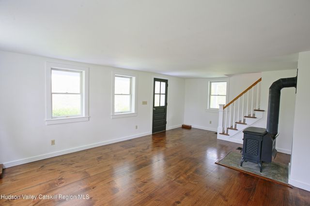 292 Mountain View Road, Rhinebeck, NY 12572