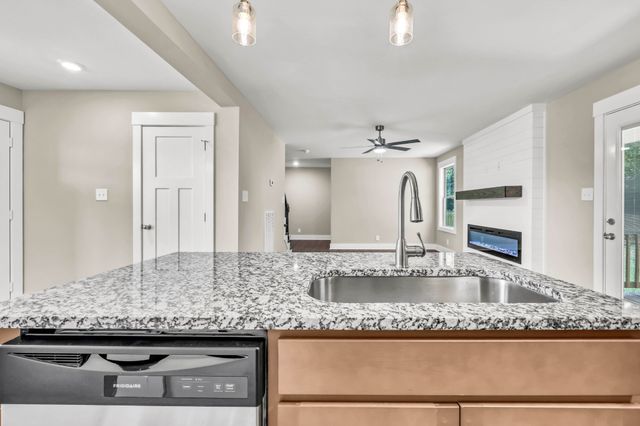 316 Cardinal Creek, Clarksville, TN 37040
