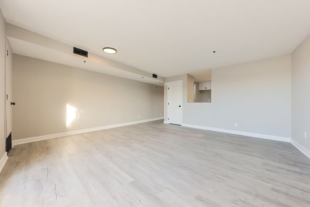 348 Rantoul Street 202, Beverly, MA 01915