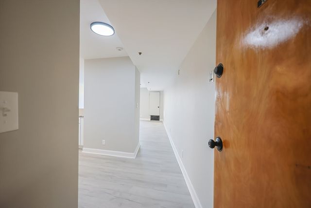 348 Rantoul Street 202, Beverly, MA 01915