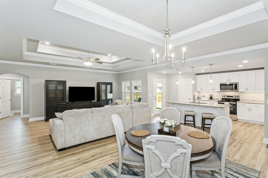 Image 12 of property listing at 6665 Prosperity Lane, Milton, FL 32570