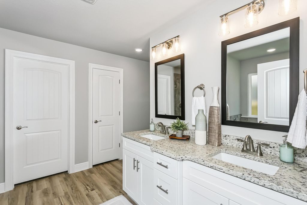 Image 19 of property listing at 6665 Prosperity Lane, Milton, FL 32570