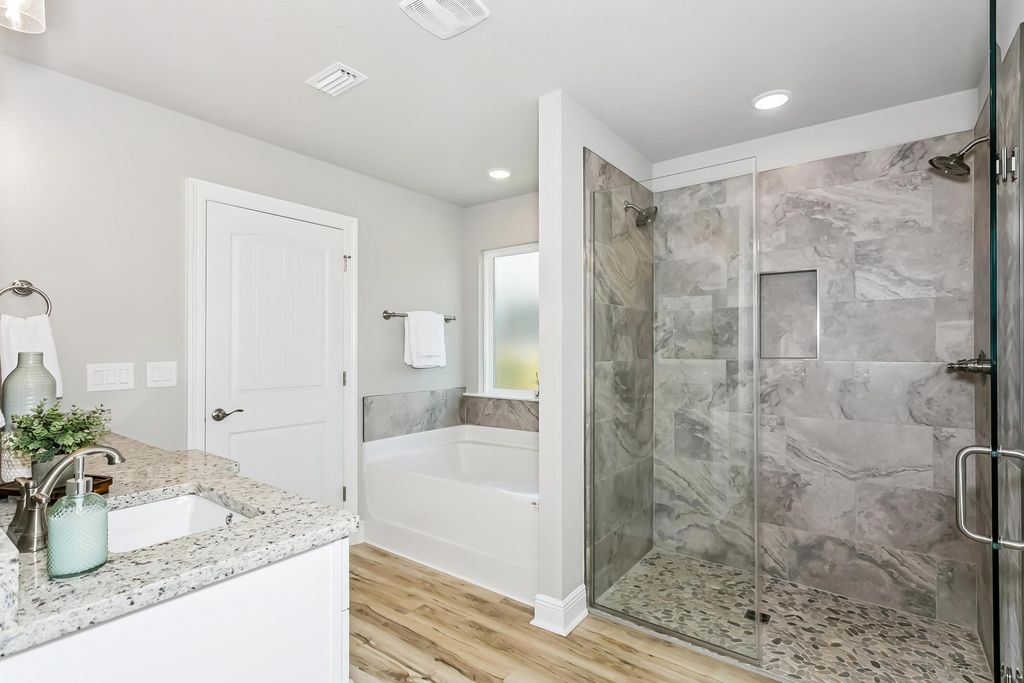 Image 21 of property listing at 6665 Prosperity Lane, Milton, FL 32570