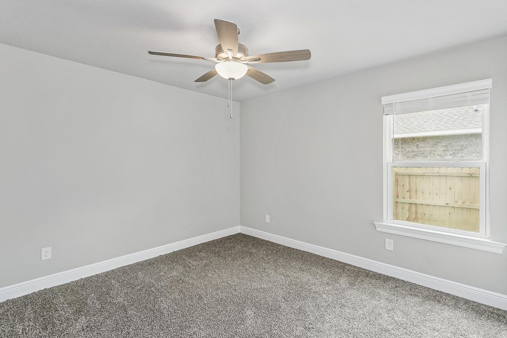Image 25 of property listing at 6665 Prosperity Lane, Milton, FL 32570