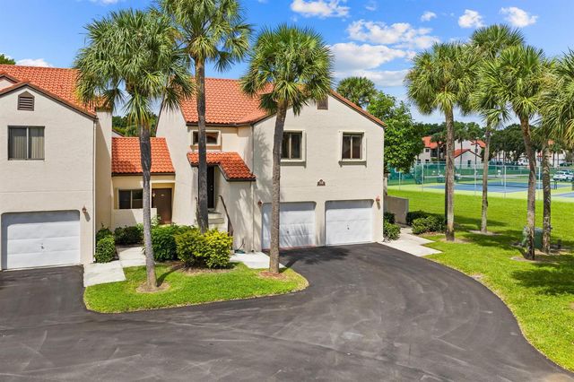 18 Vía De Casas Sur 205, Boynton Beach, FL 33426