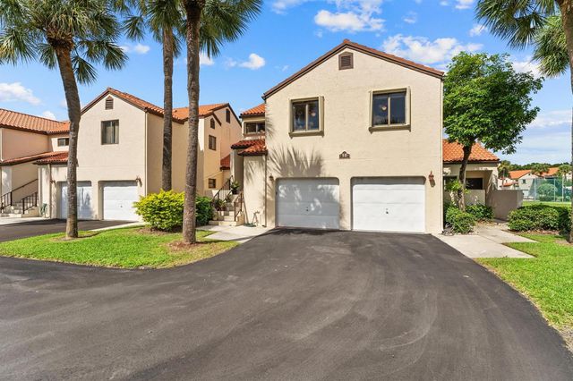 18 Vía De Casas Sur 205, Boynton Beach, FL 33426