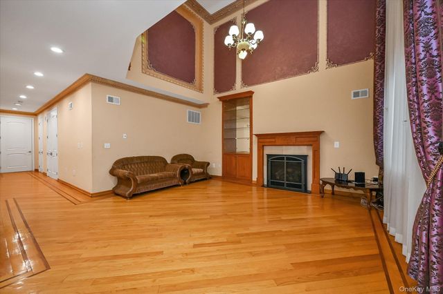 77-16 Kew Forest Lane, Forest Hills, NY 11375