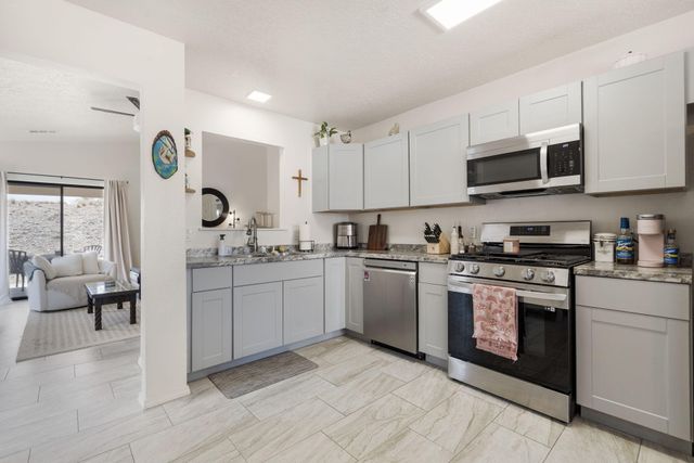 3415 Running Bird Place NW, Albuquerque, NM 87120