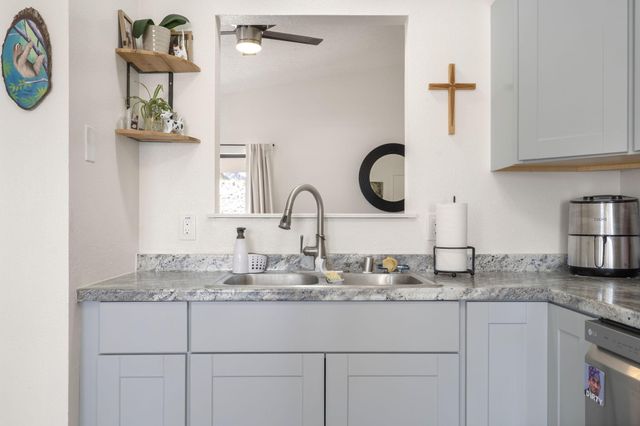 3415 Running Bird Place NW, Albuquerque, NM 87120