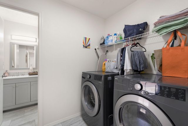 3415 Running Bird Place NW, Albuquerque, NM 87120