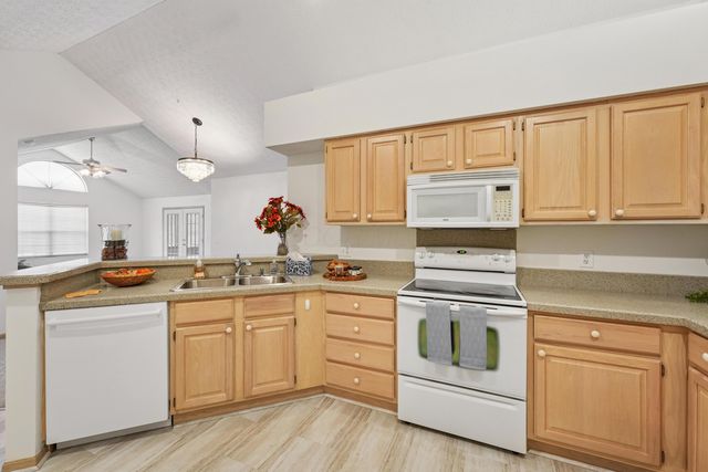 3801 Orchard Way, Powell, OH 43065