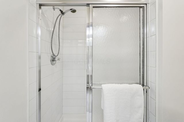 3801 Orchard Way, Powell, OH 43065