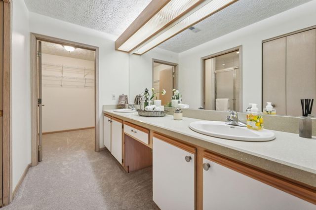 3801 Orchard Way, Powell, OH 43065