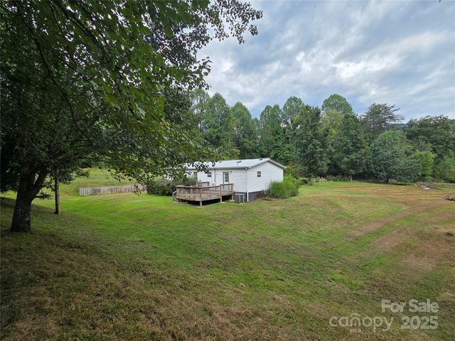 117 Nakoma Place, Whittier, NC 28779