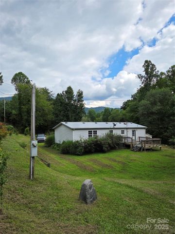 117 Nakoma Place, Whittier, NC 28779