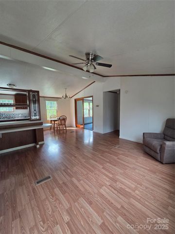 117 Nakoma Place, Whittier, NC 28779