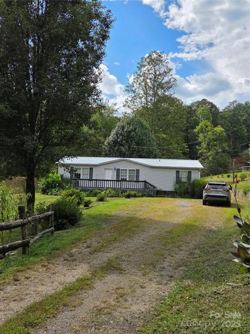 117 Nakoma Place, Whittier, NC 28779