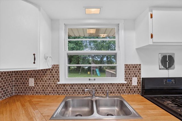 227 Eastlawn, Parma Vlg, MI 49269