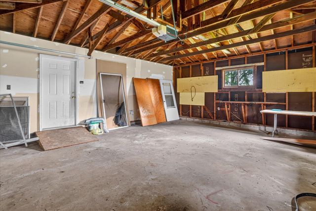 227 Eastlawn, Parma Vlg, MI 49269