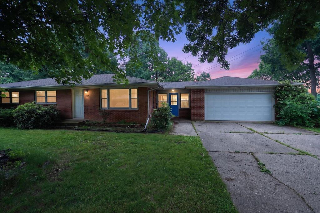 227 Eastlawn, Parma Vlg, MI 49269