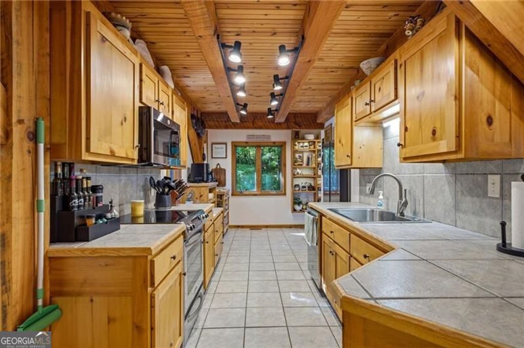 39 Brenary Drive, Lakemont, GA 30552 — photo 5