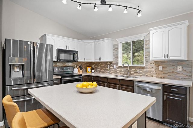 7123 Pine Hills Way, Littleton, CO 80125