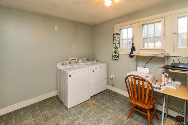 69 Washington Avenue, Kingston, NY 12401