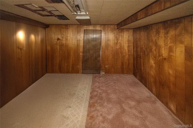 69 Washington Avenue, Kingston, NY 12401