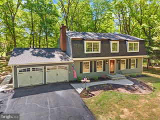 5876 ANTHONY DR, Woodbridge, VA 22193