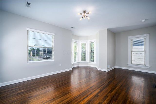 1322 Oak Street, Columbus, OH 43205
