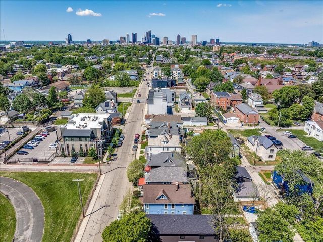 1322 Oak Street, Columbus, OH 43205