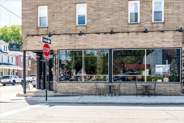 1322 Oak Street, Columbus, OH 43205