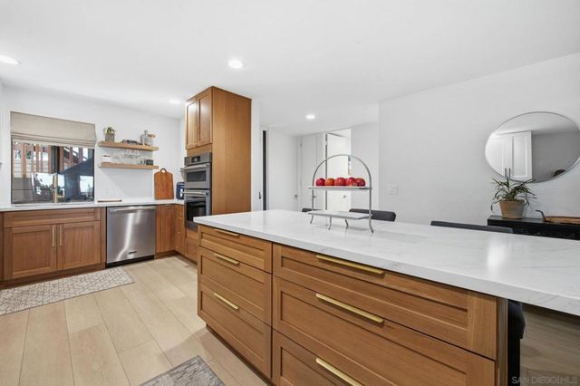 2928 Lawrence, San Diego, CA 92106
