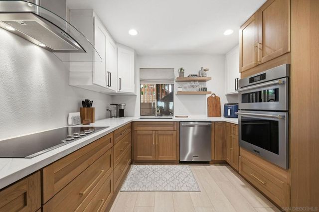 2928 Lawrence, San Diego, CA 92106