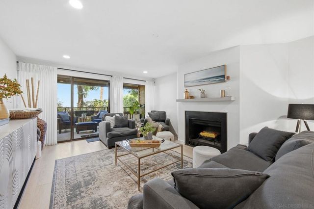 2928 Lawrence, San Diego, CA 92106