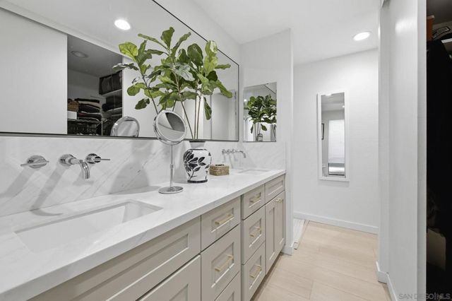 2928 Lawrence, San Diego, CA 92106