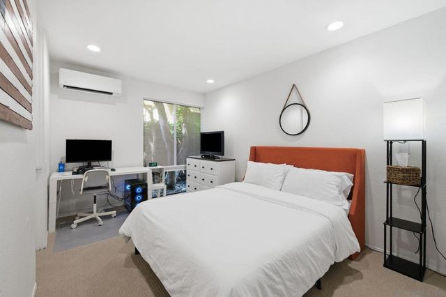 2928 Lawrence, San Diego, CA 92106