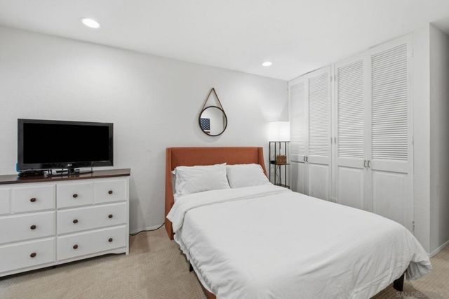2928 Lawrence, San Diego, CA 92106
