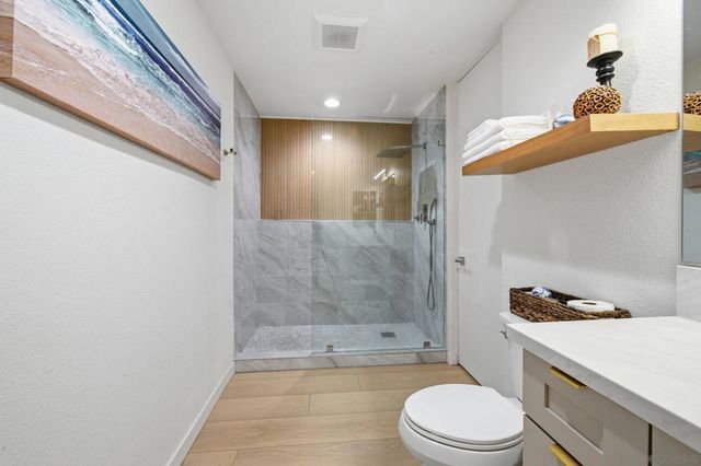 2928 Lawrence, San Diego, CA 92106