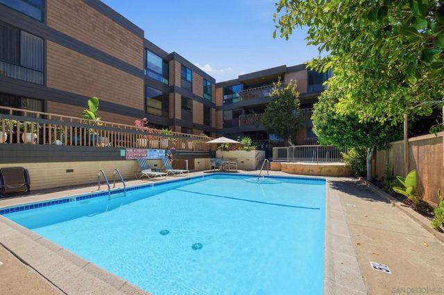 2928 Lawrence, San Diego, CA 92106