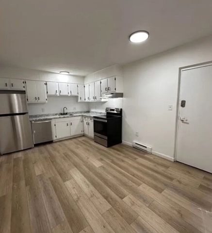 31 Vine St 10, Weymouth, MA 02188