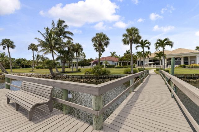 2435 Snook Trail, Palm Beach Gardens, FL 33410