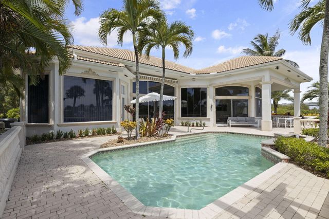 2435 Snook Trail, Palm Beach Gardens, FL 33410