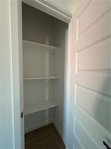 1205 S Waterfall Avenue, Edinburg, TX 78539