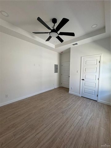 1205 S Waterfall Avenue, Edinburg, TX 78539